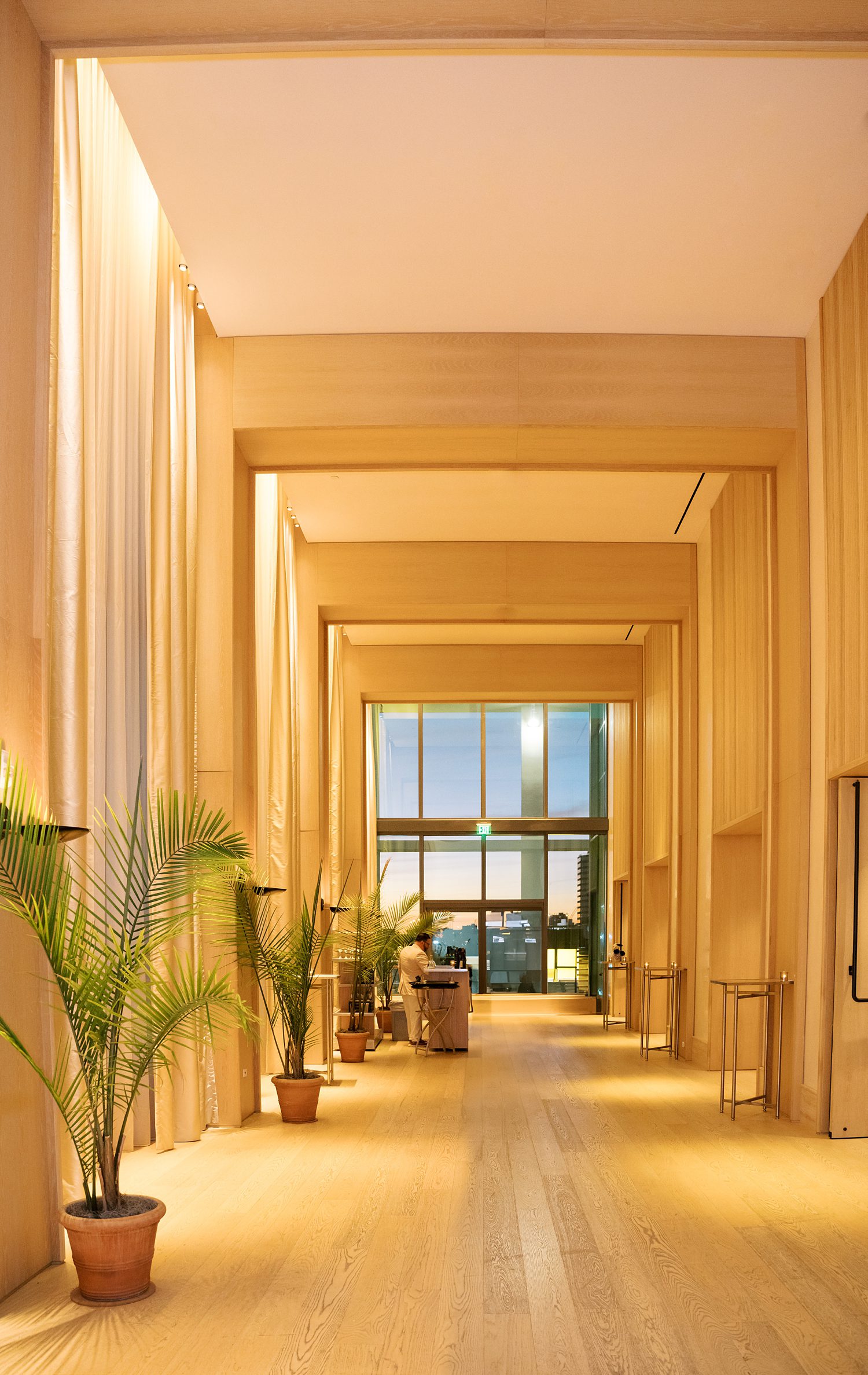The Tampa Edition Weddings: a guide for Florida couples planning a romantic modern wedding at this stunning hotel