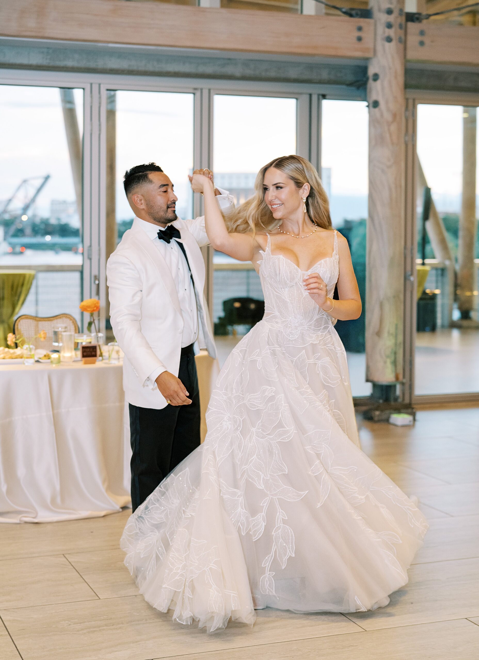 bride and groom first dance 