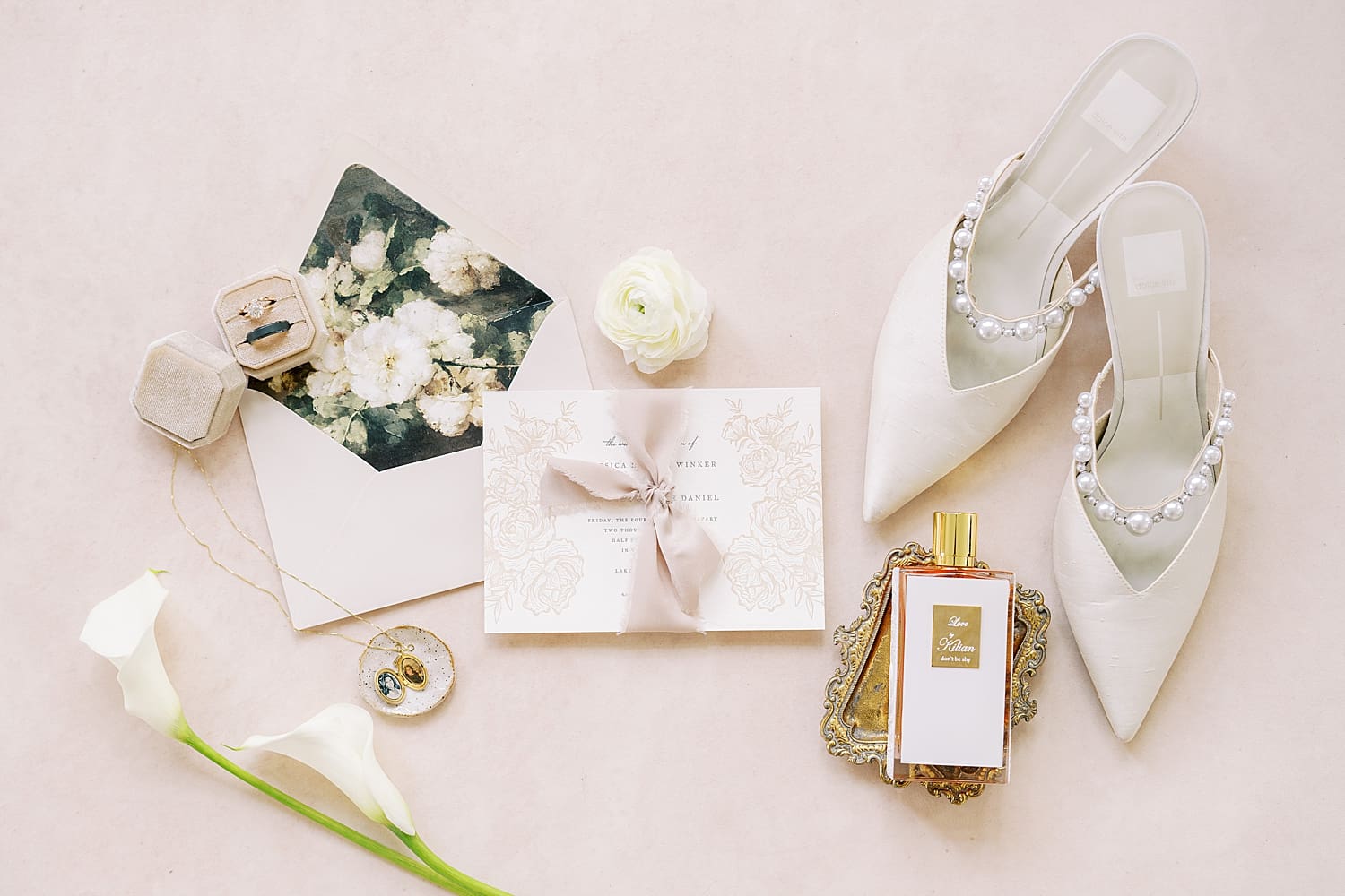 Romantic Adams Estate Wedding details for the bride